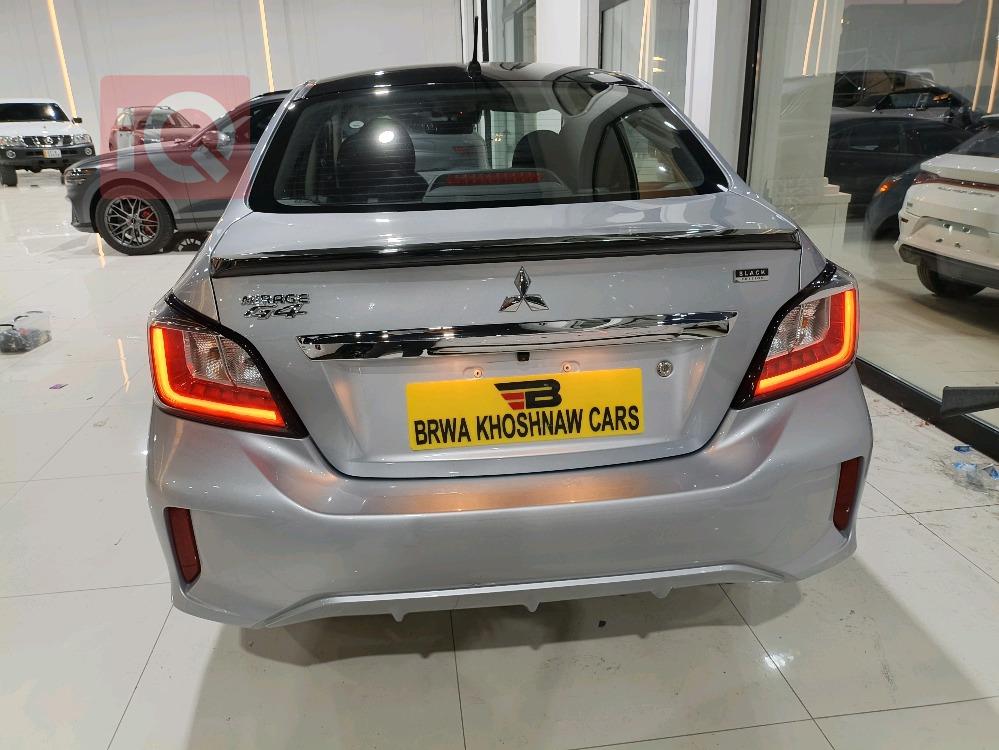 Mitsubishi Mirage G4